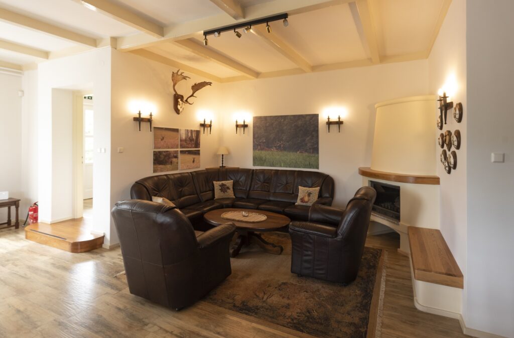 Csiszárhegyi Vadászház Karád - előtér