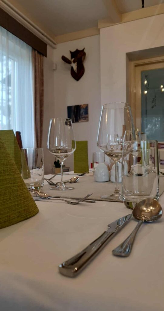 Messenger creation 29690061 6F6D 4FF3 A7FB BA45464795BF